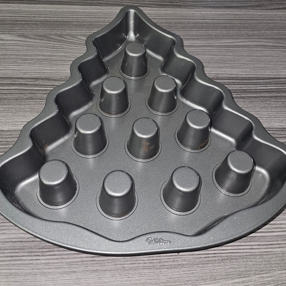 Wilton Christmas Tree Cake Pan